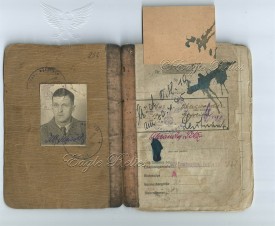 Soldbuch – Sniper – Officer & 4 Citations “Kurland Pocket- “ image 1