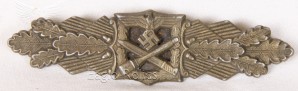 Nahkampfspange in Bronze – Close Combat Clasp in Bronze. image 1