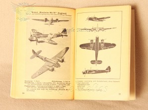 Aircraft Recognition Book image 6