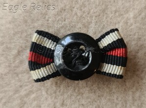 Hindenburg combatant cross with swords on button image 2