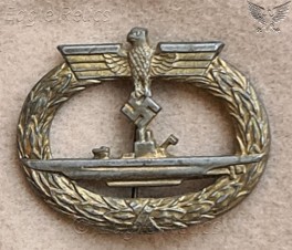 Maker marked U-boat badge image 1