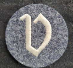 Luftwaffe Administrative Trade Uniform Badge image 1