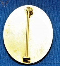 Boxed “Mint” Gold Wound Badge image 6