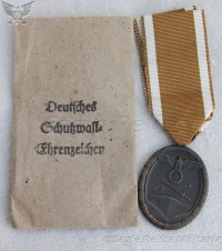 West Wall Medal In Packet image 1