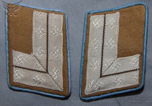 A Pair of HauptStellenleiter Orts Level collar patches image 1