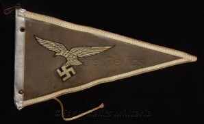 Luftwaffe Dienstwimpel -Service Pennant for Officer’s Private Car image 1