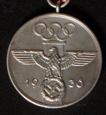 Deutsche Olympia-Erinnerungsmedaille 1936.- Boxed Olympic 1936 Medal image 3