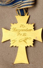 Ehrenkreuz der deutschen Mutter –  Mothers Cross in Gold with Citation! image 3