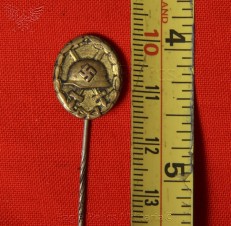 17mm Gold Wound Badge Stick Pin image 2
