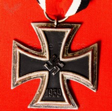 Maker Marked EK2 Eisernes Kreuz 2. Klasse, image 1